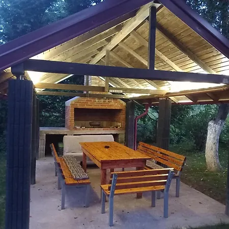Villa Peaceful Oasis - House For Rest And Relaxation Bosanska Krupa